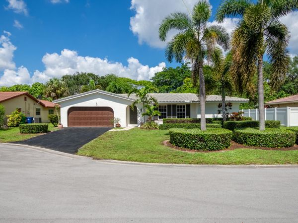 3844 NW 82nd Way, Coral Springs, FL 33065