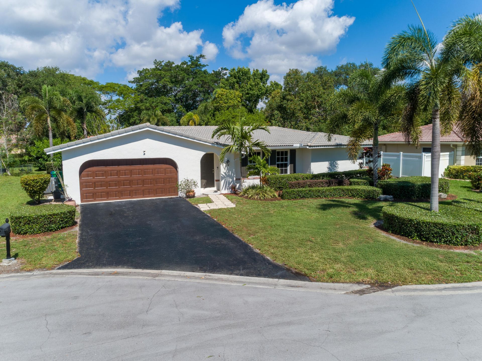 3844 NW 82nd Way, Coral Springs, FL 33065 Photo
