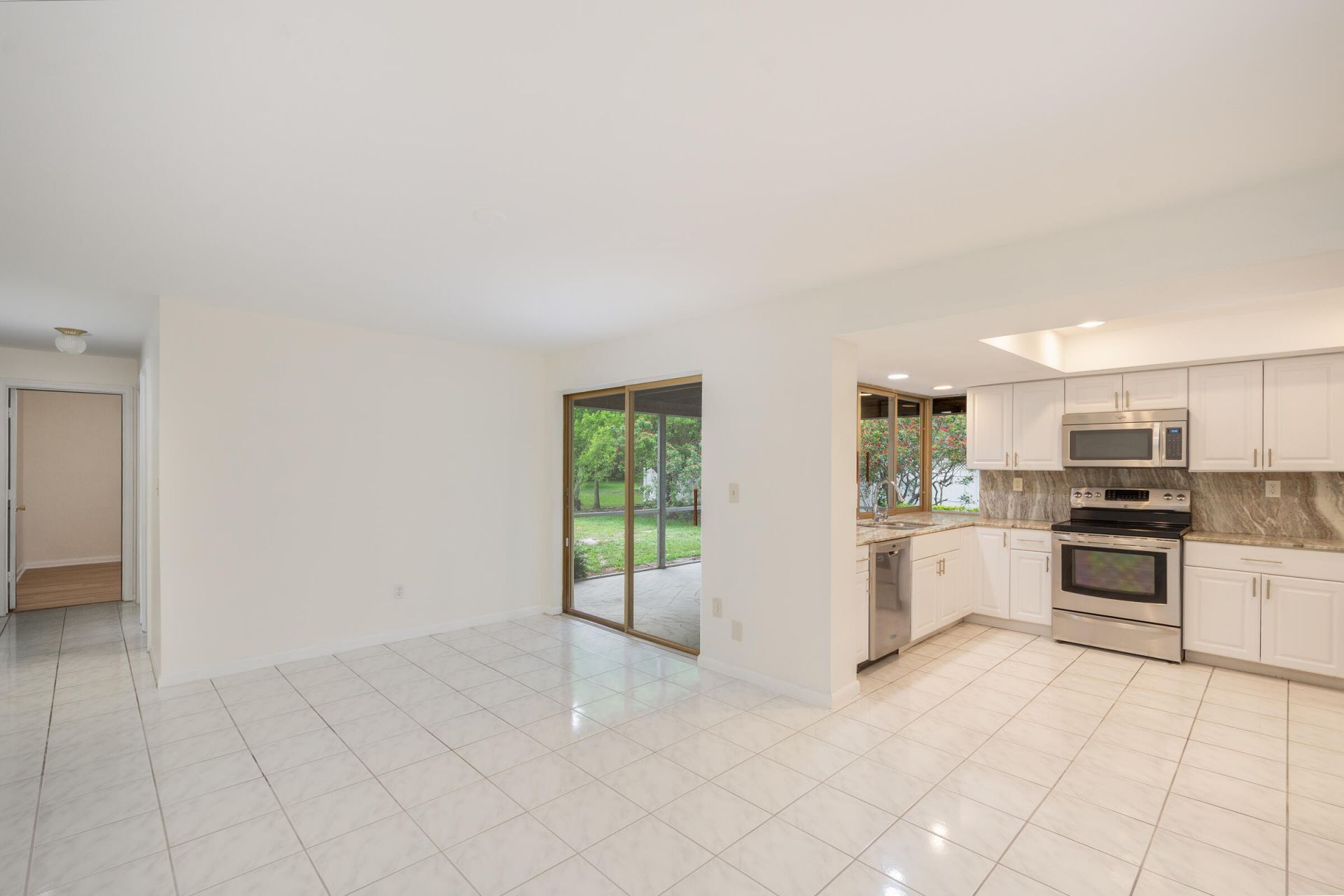 3844 NW 82nd Way, Coral Springs, FL 33065 Photo