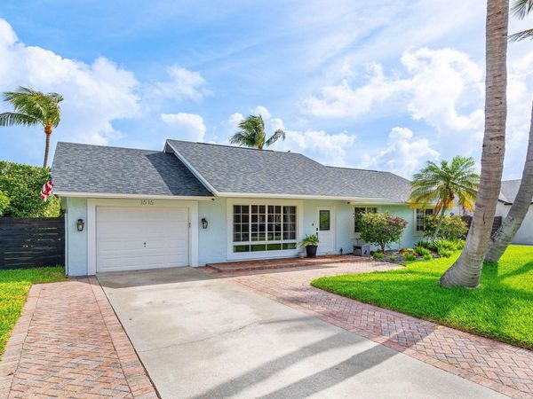 1515 Gallinule Drive, Delray Beach, FL 33444