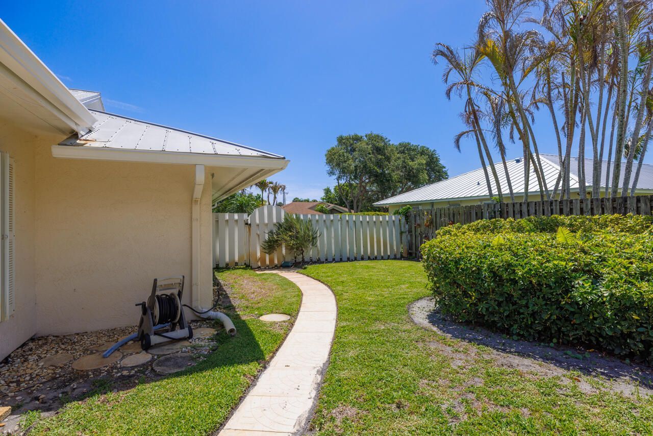 9268 SE Gettysburg Court, Hobe Sound, FL 33455 Photo