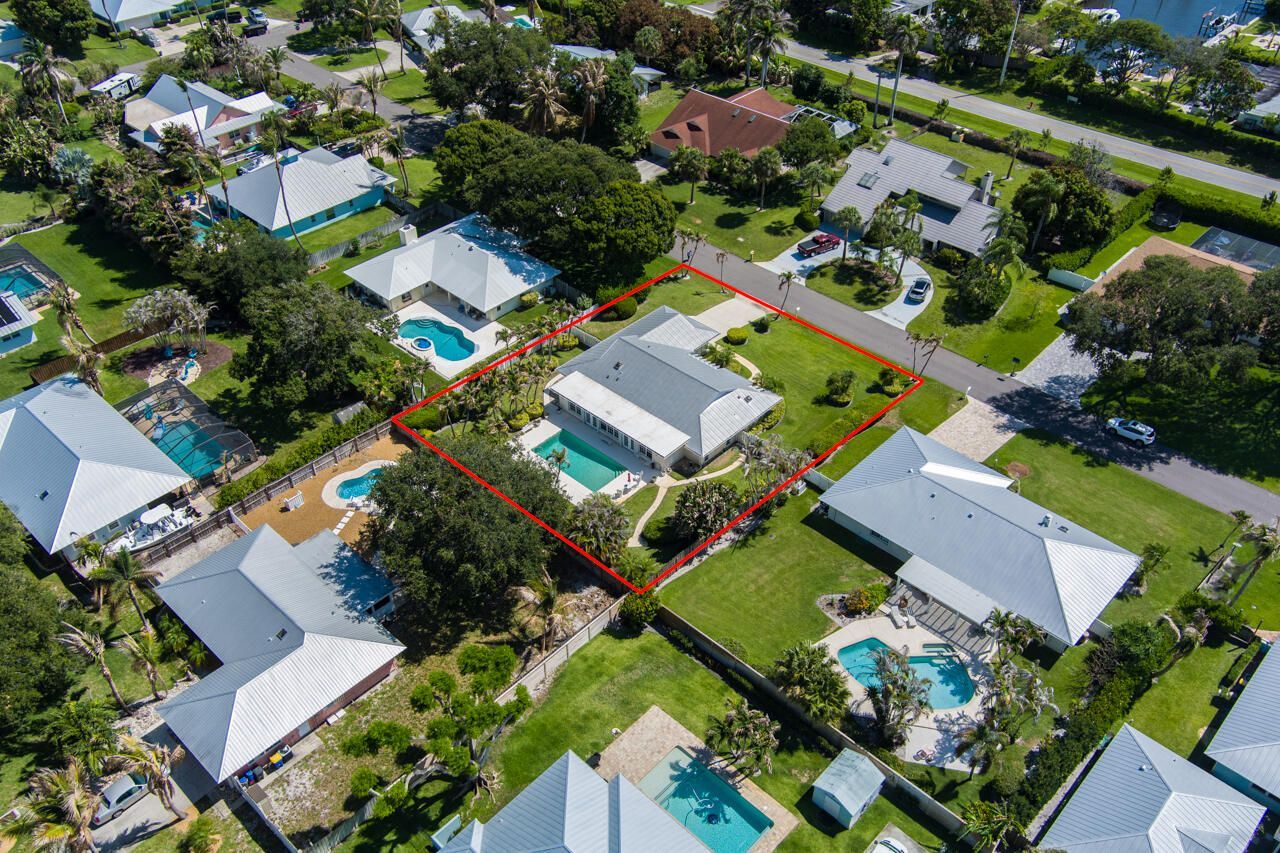 9268 SE Gettysburg Court, Hobe Sound, FL 33455 Photo