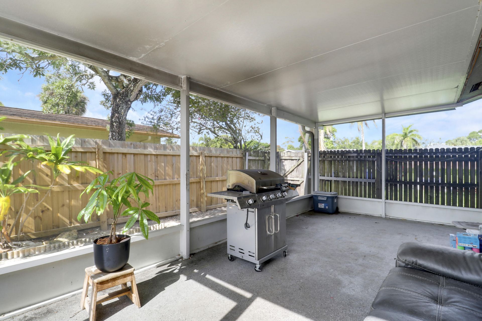 98 Pintail Court, Royal Palm Beach, FL 33411 Photo