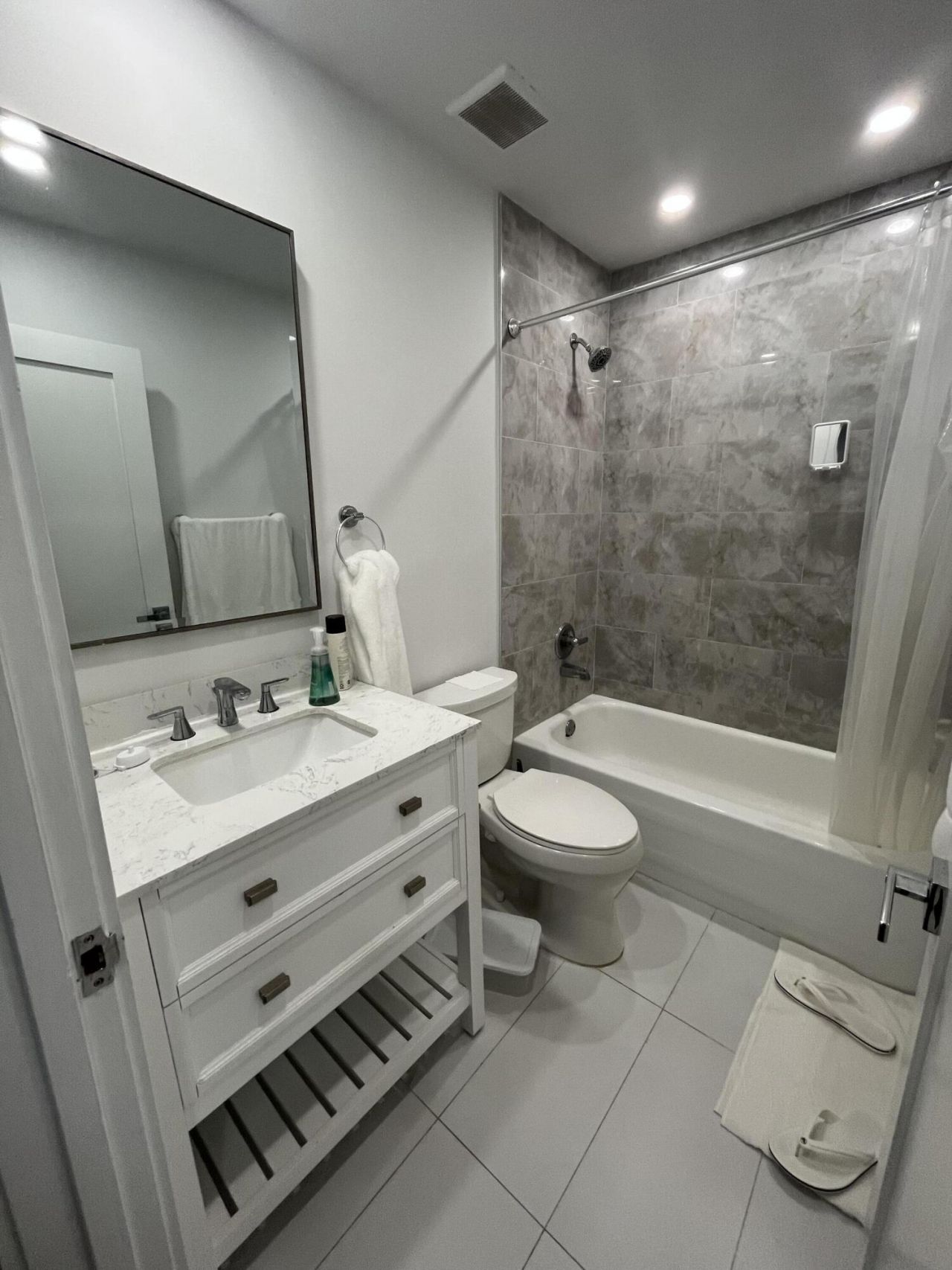 812 Burgundy, Delray Beach, FL 33484 Photo
