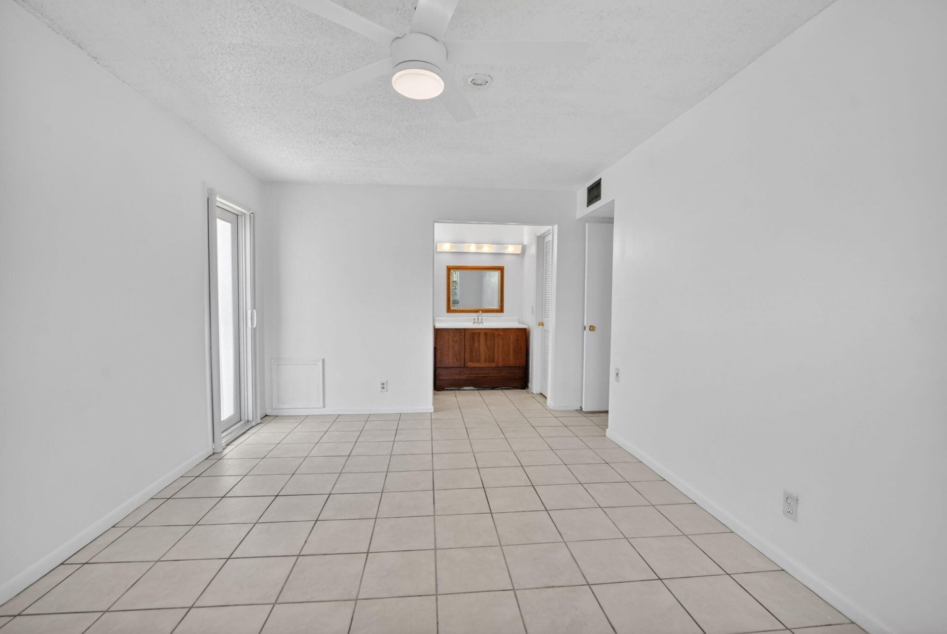 912 South Drive, Unit A, Delray Beach, FL 33445 Photo