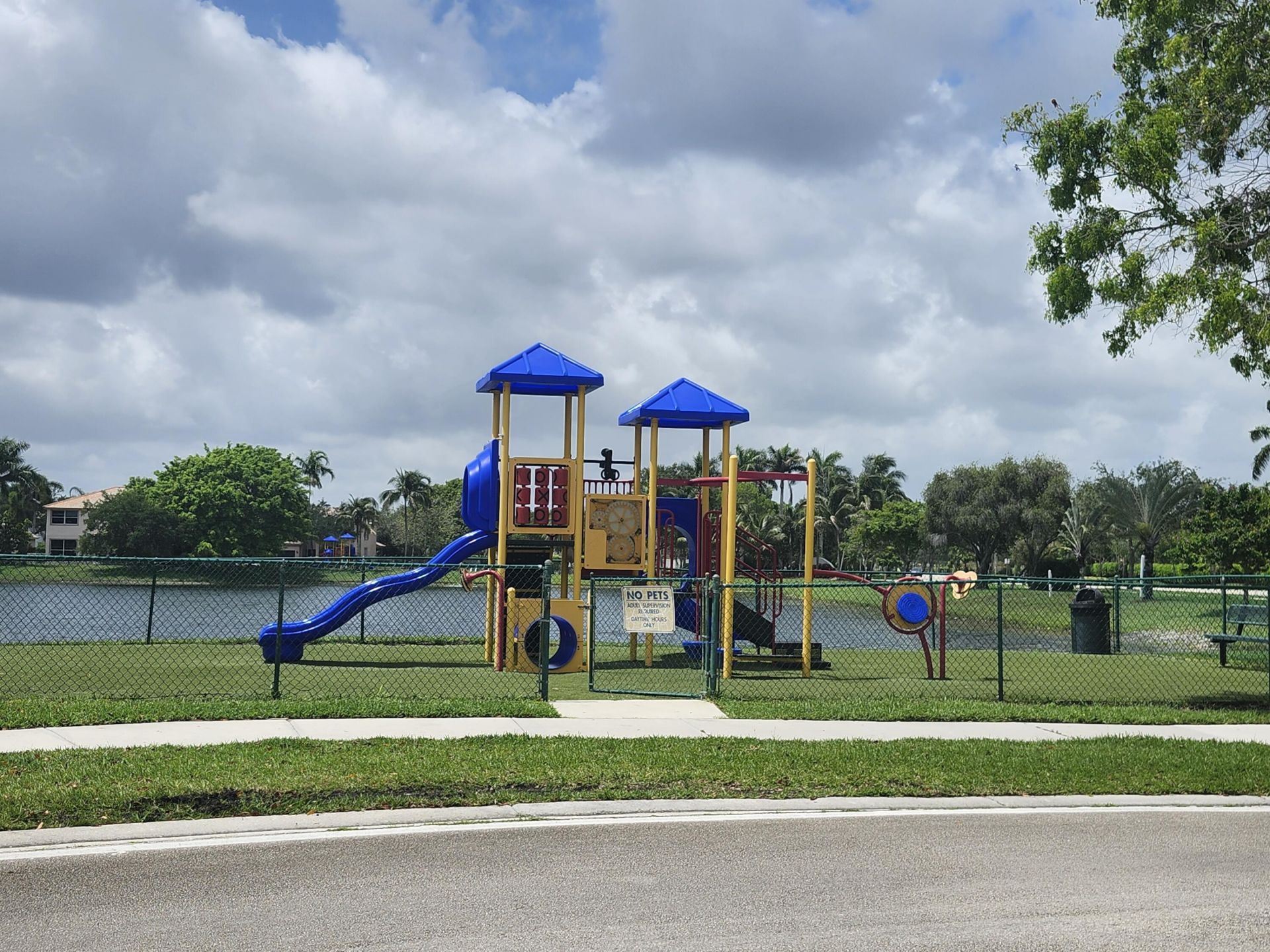 1582 NW 135th Avenue, Pembroke Pines, FL 33028 Photo