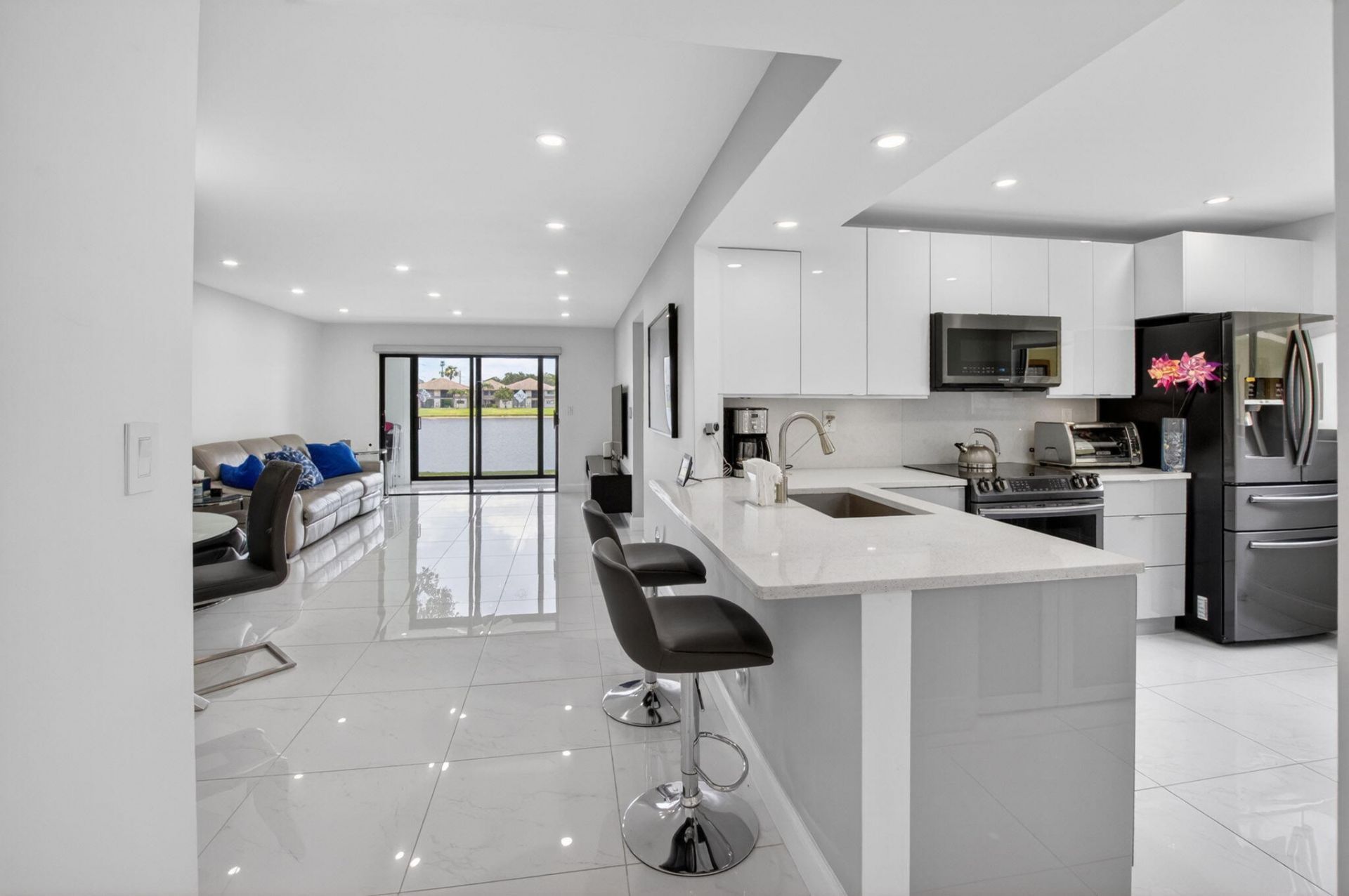 15401 Pembridge Avenue, Unit 15, Delray Beach, FL 33484 Photo