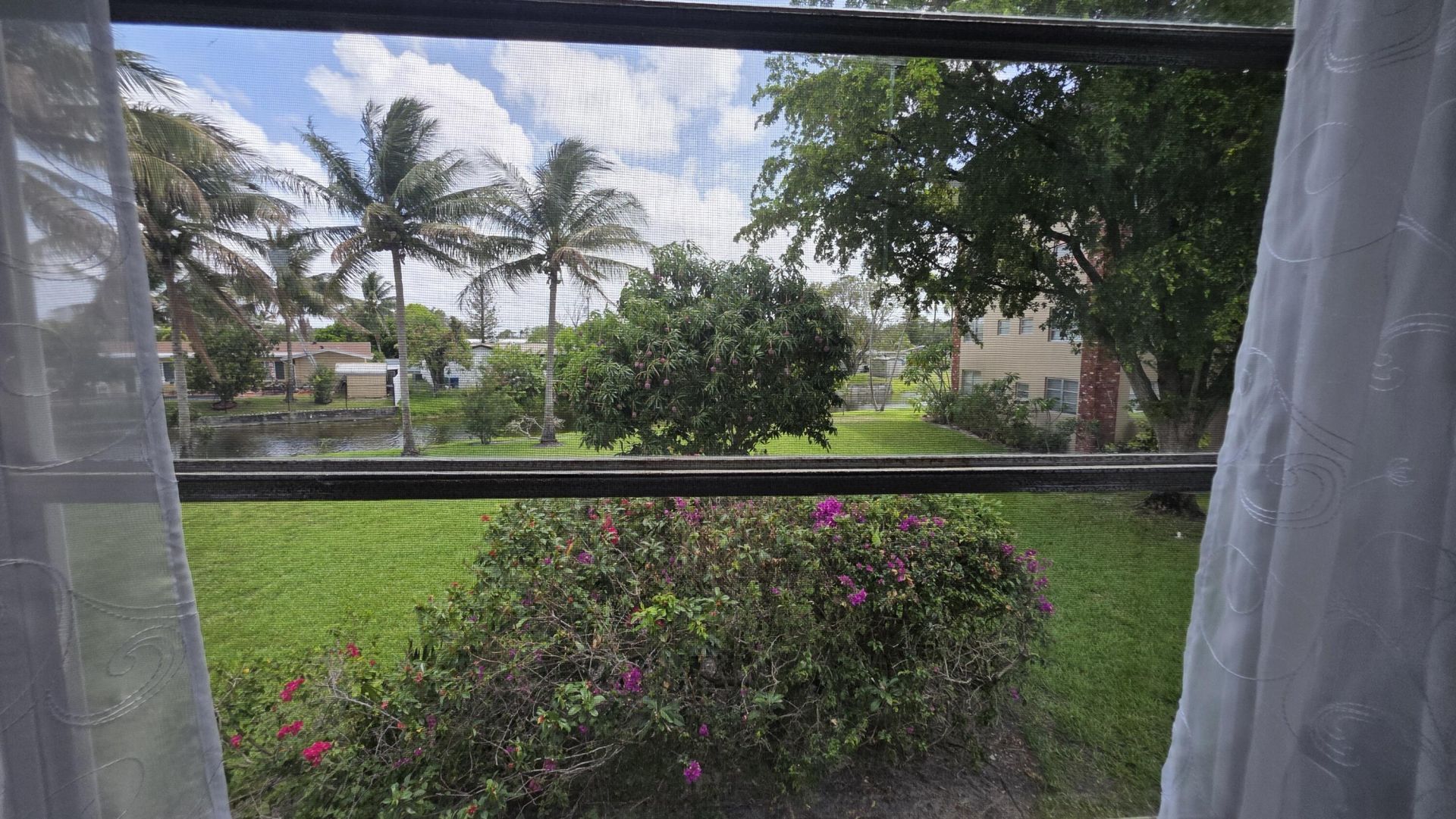 2900 NW 46th Avenue, Unit 213, Lauderdale Lakes, FL 33313 Photo