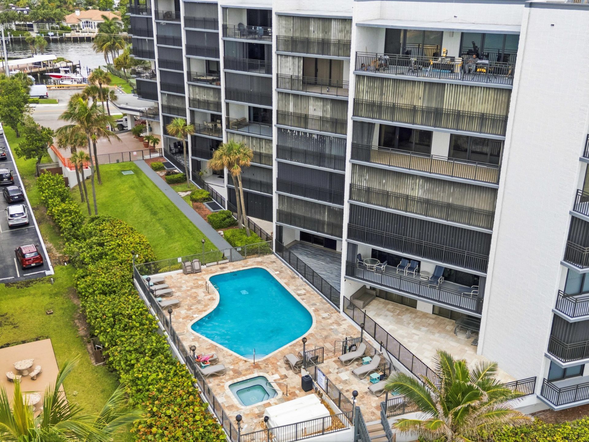 1167 Hillsboro Mile, Unit 707, Hillsboro Beach, FL 33062 Photo