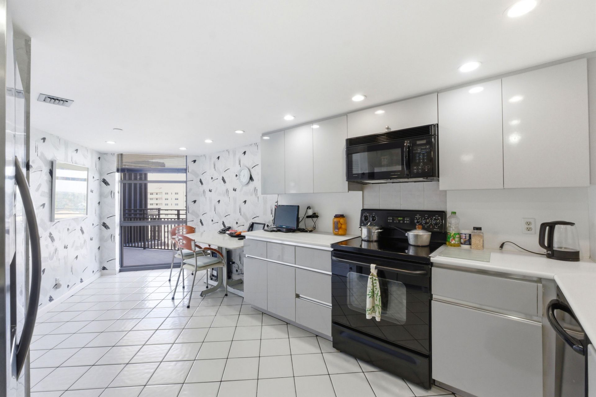1167 Hillsboro Mile, Unit 707, Hillsboro Beach, FL 33062 Photo