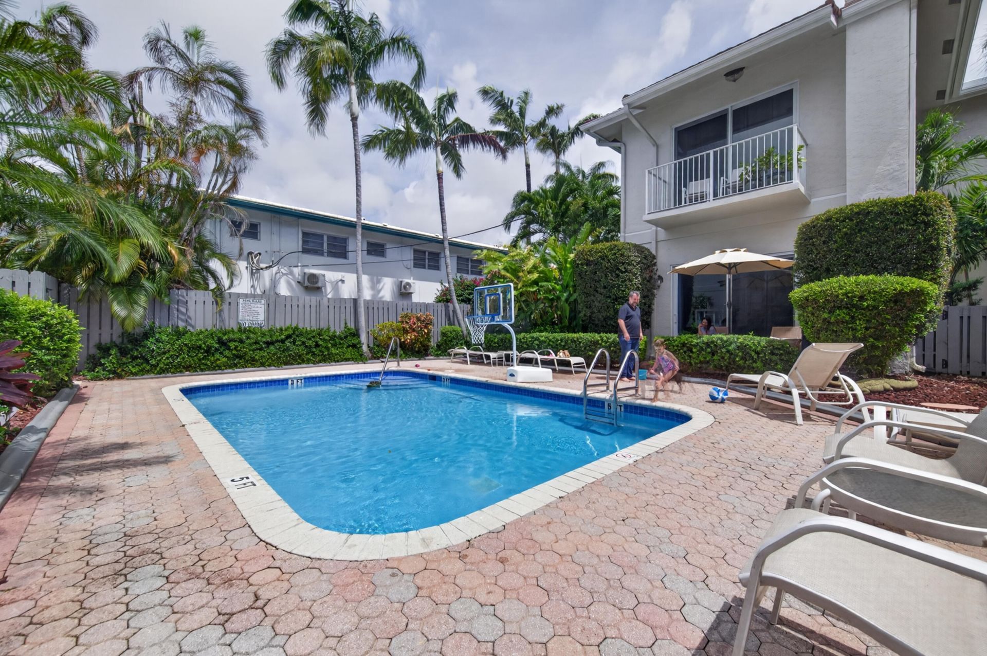 835 NE 17th Way, Fort Lauderdale, FL 33304 Photo