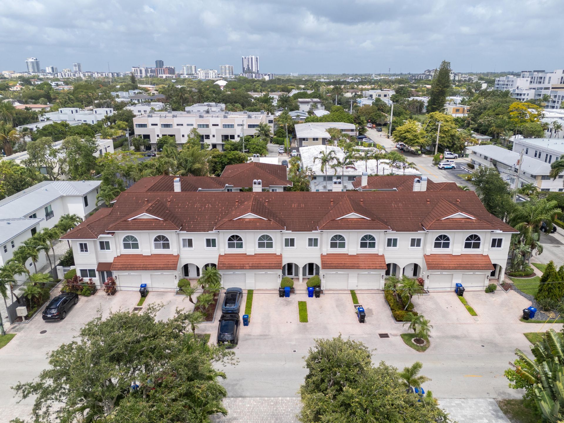 835 NE 17th Way, Fort Lauderdale, FL 33304 Photo