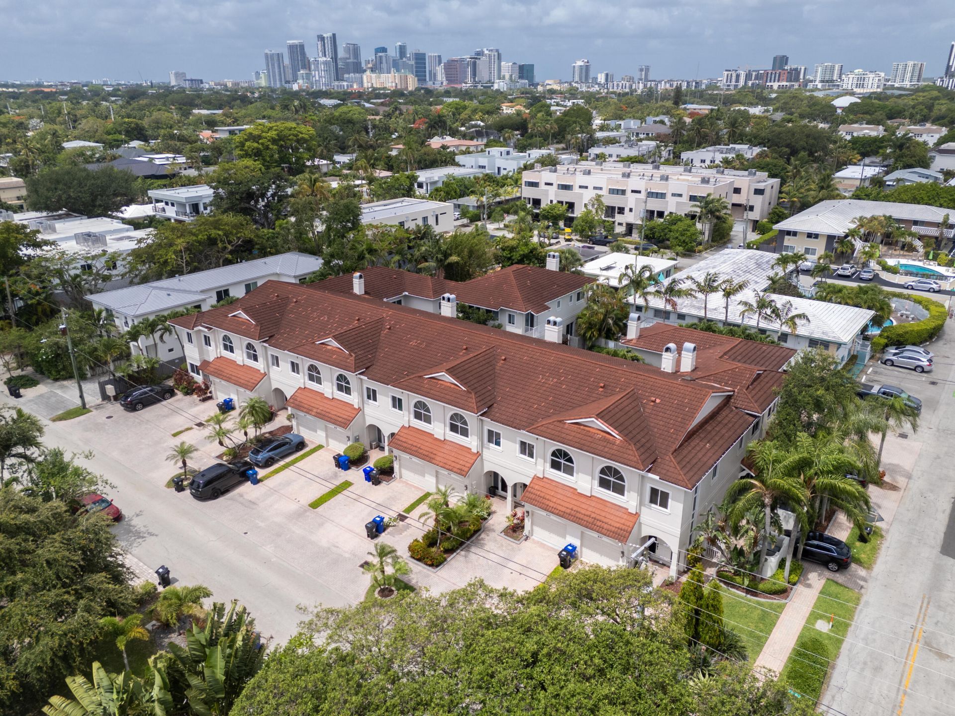 835 NE 17th Way, Fort Lauderdale, FL 33304 Photo