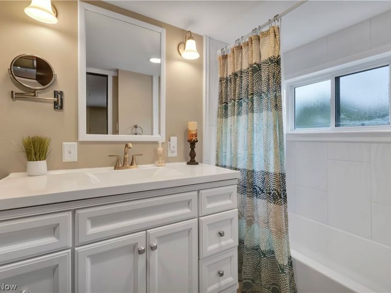 8704 Columbia Road, Olmsted Falls, OH 44138 Photo 14