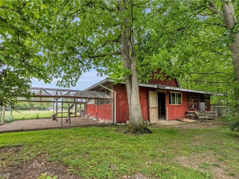 8704 Columbia Road, Olmsted Falls, OH 44138 Photo 30