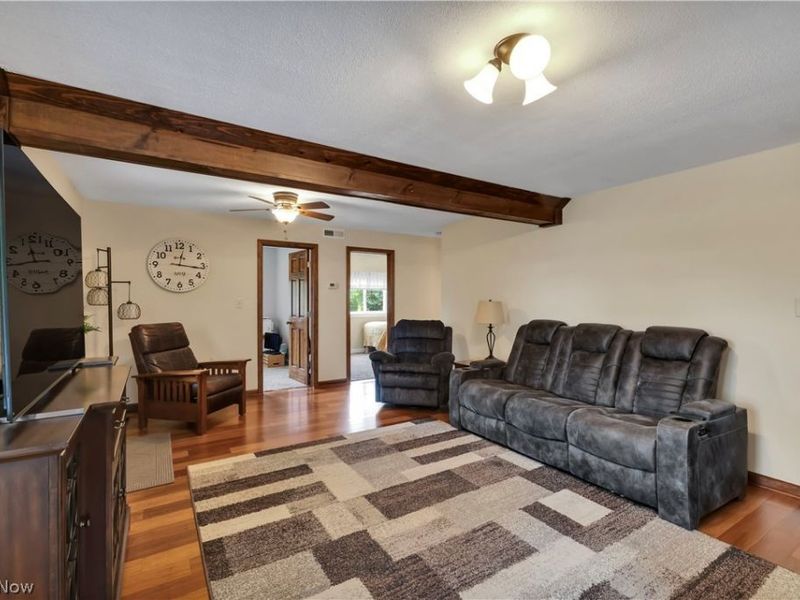 8704 Columbia Road, Olmsted Falls, OH 44138 Photo 9