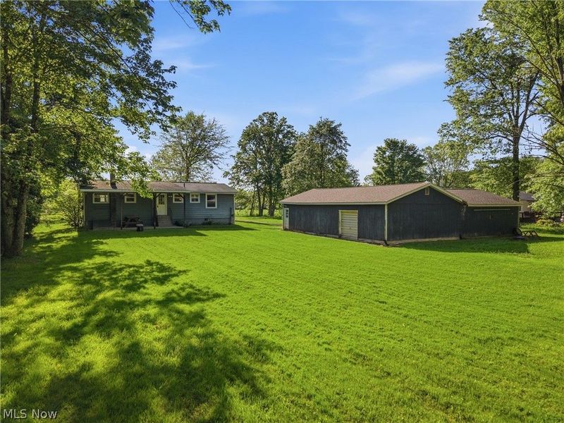 2693 Mahan Denman Road NW, Bristolville, OH 44402 Photo 11