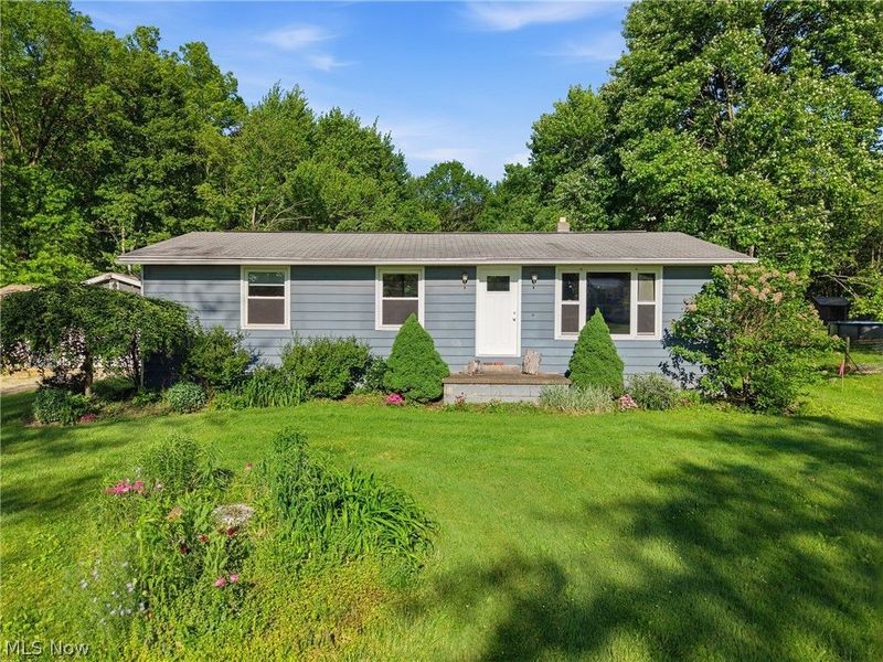 2693 Mahan Denman Road NW, Bristolville, OH 44402 Photo 2