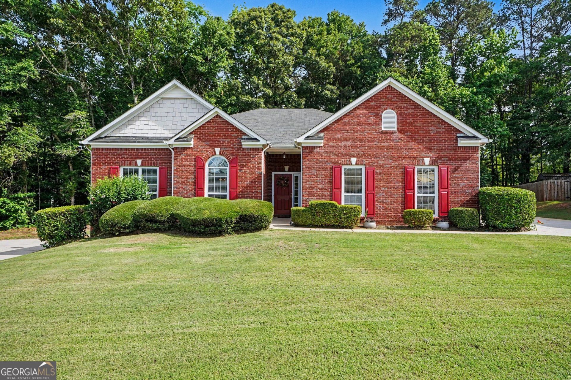 8195 N Links Drive, Covington, GA 30014 Main Photo