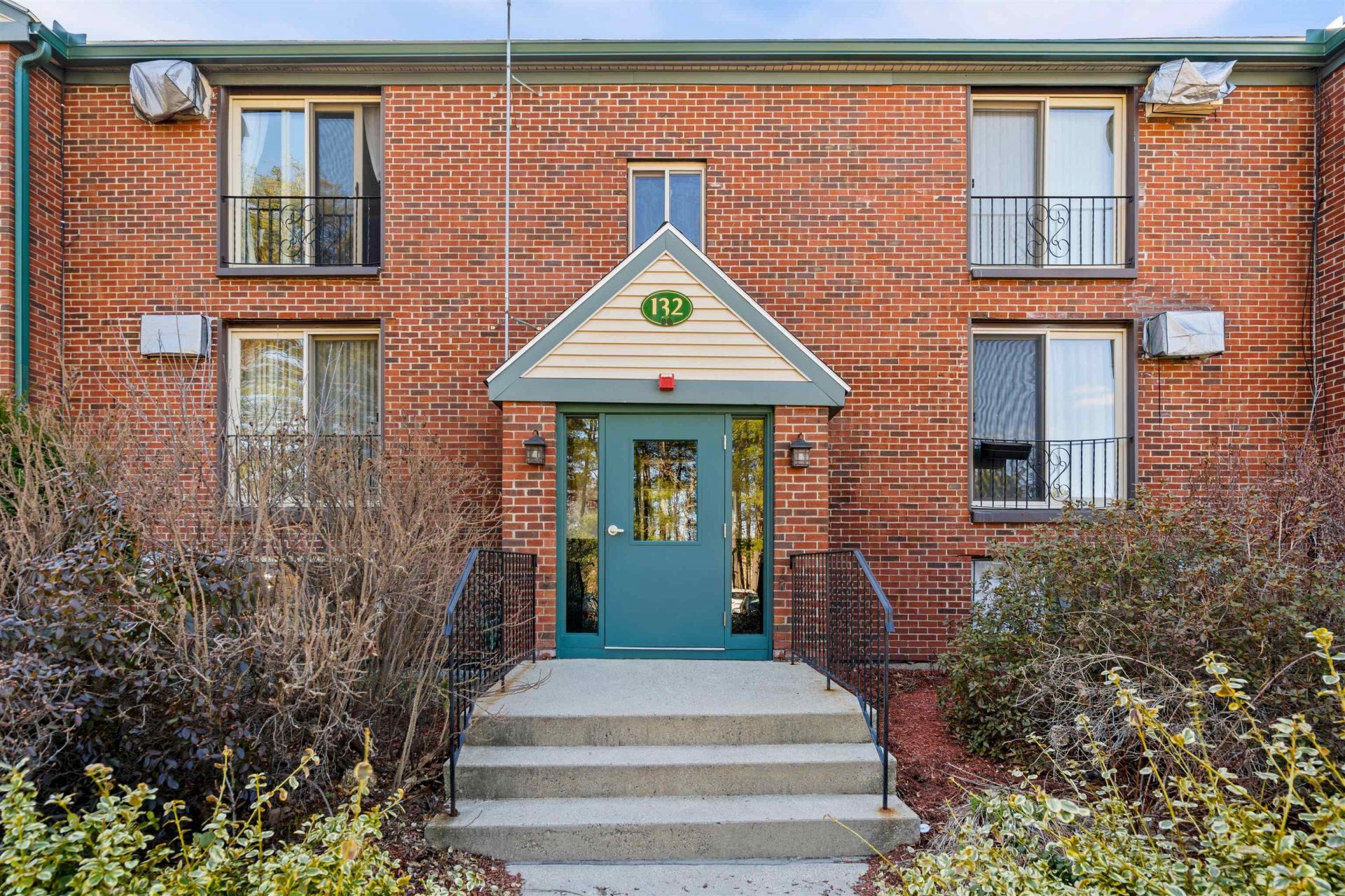 132 English Village Road, Unit 304, Manchester, NH 03102 Main Photo