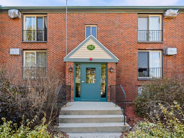 132 English Village Road, Unit 304, Manchester, NH 03102