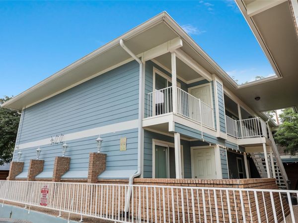 400 W 35th ST, Unit 201, Austin, TX 78705