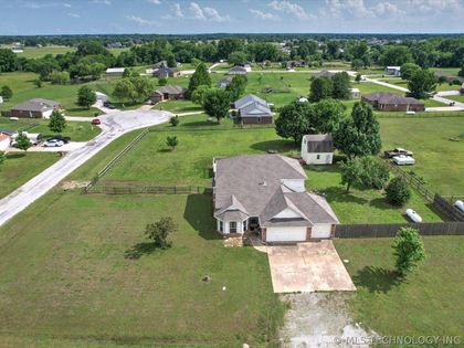 2652 Chute Drive Oologah, OK 74053