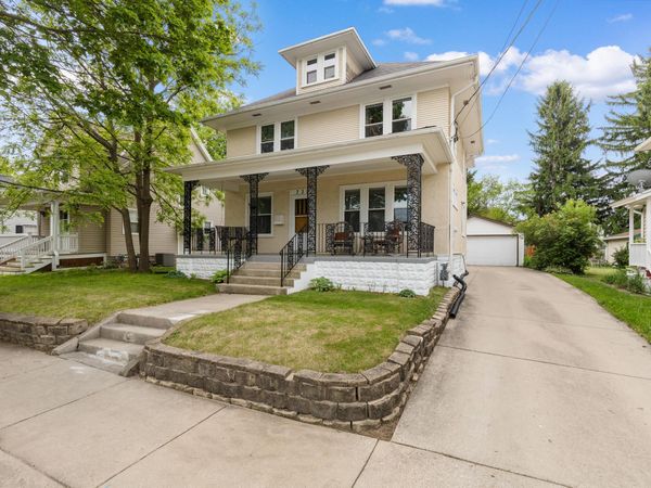 735 Beechwood Ave, Waukesha, WI 53186