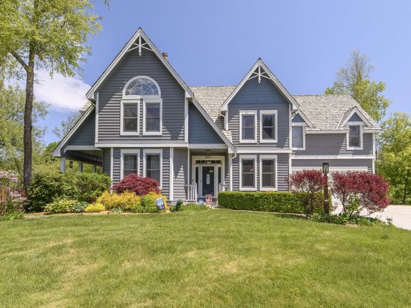 5201 Hunt Club Rd E, Wind Point, WI 53402