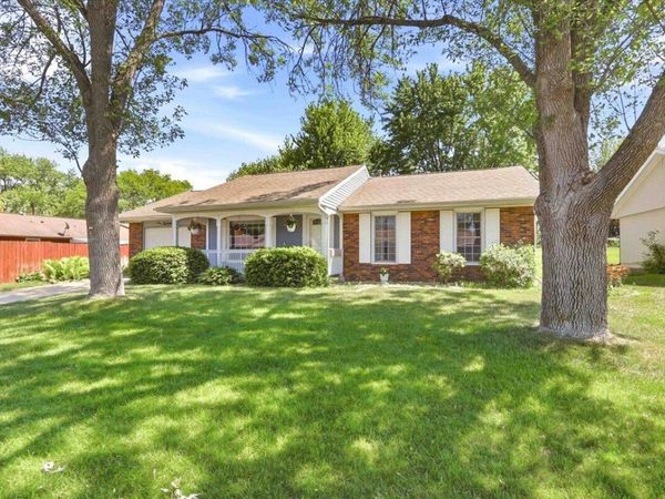 1614 Monroe St, Onalaska, WI 54650