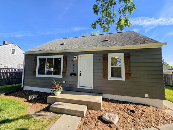 1634 Michigan Ave, South Milwaukee, WI 53172
