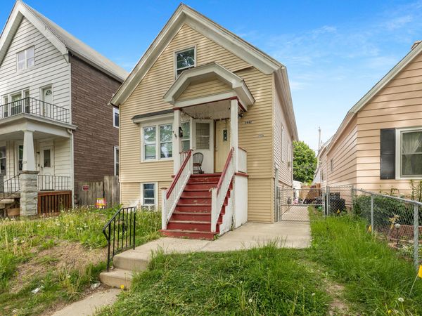 2442 S 12th St, Milwaukee, WI 53215
