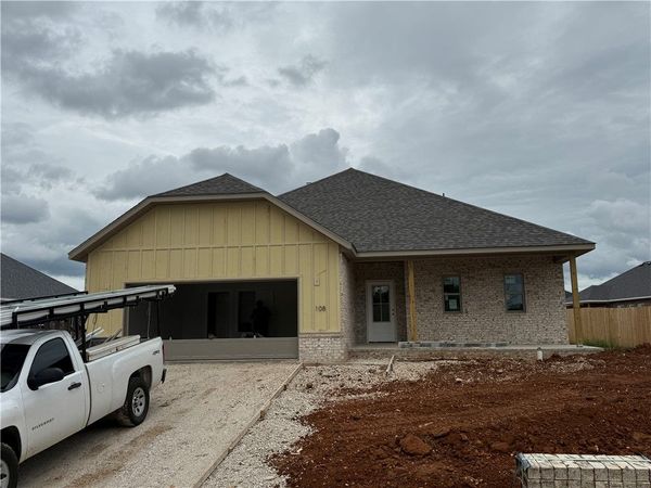 108 W Pitts Street, Farmington, AR 72730