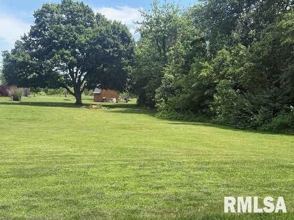 1118 LEE Court, Taylorville, IL 62568