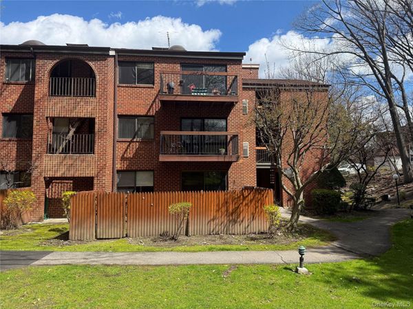 10 Bronxville Glen Drive , Unit 1, Bronxville, NY 10708