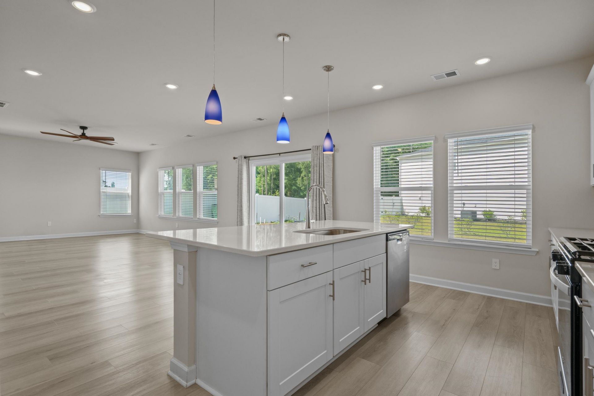 4059 Bayhill St. Photo 12