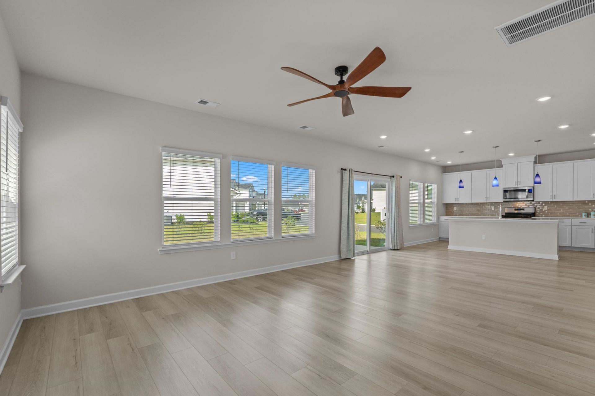 4059 Bayhill St. Photo 15