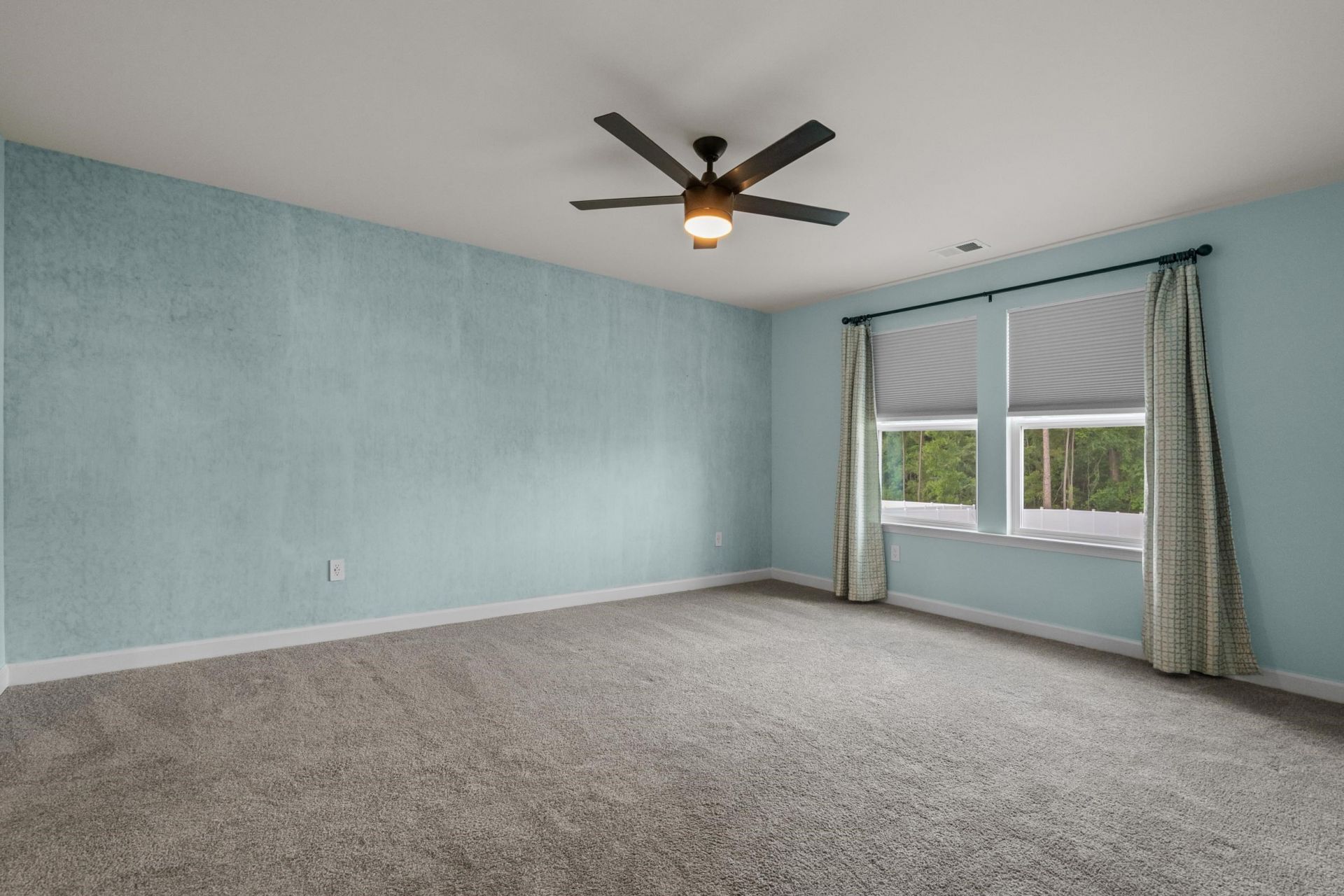 4059 Bayhill St. Photo 25