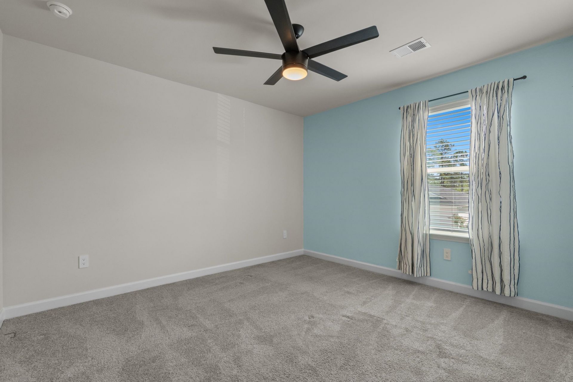 4059 Bayhill St. Photo 30
