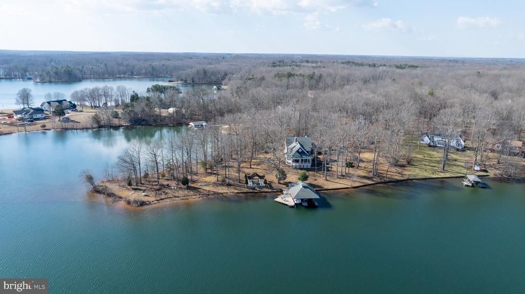 175 COVENANT WAY, BUMPASS, VA 23024