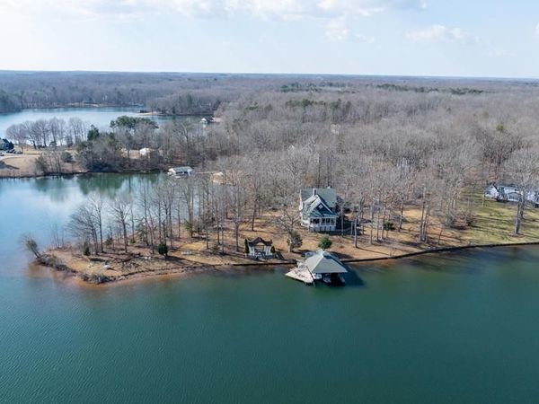 175 COVENANT WAY, BUMPASS, VA 23024