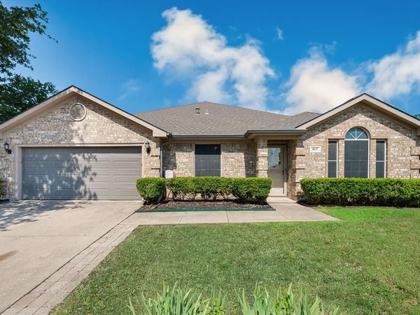 8117 Jolie Drive , Fort Worth, TX 76137