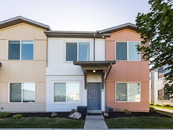 811 S COWANS CT , Unit 16, Clearfield, UT 84015