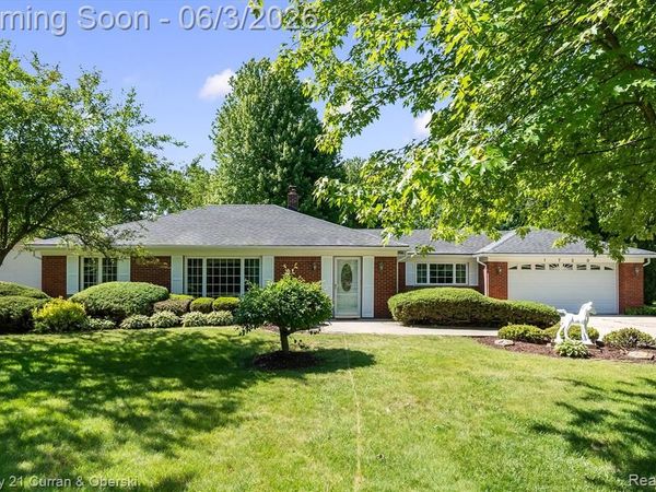 1720 Willowood Road, Rochester Hills, MI 48307