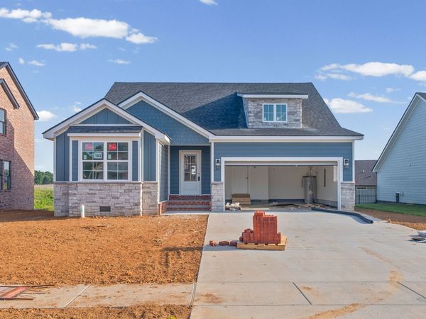 908 Bankside Dr , Clarksville, TN 37043