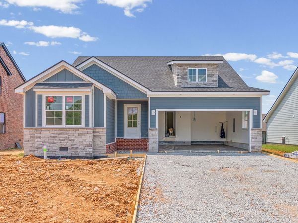 908 Bankside Dr , Clarksville, TN 37043