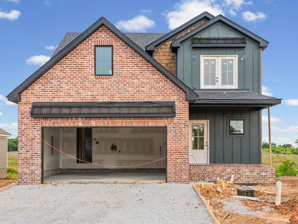 914 Bankside Dr , Clarksville, TN 37043