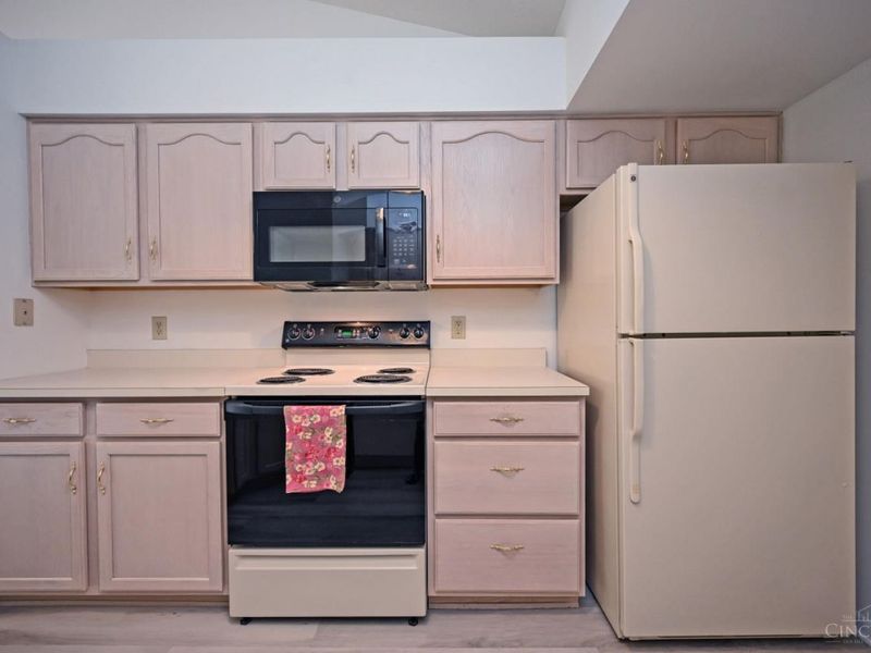 7905 Ramble View, Unit 301, Springfield Twp., OH 45231 Photo 17