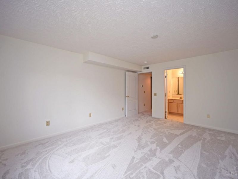 7905 Ramble View, Unit 301, Springfield Twp., OH 45231 Photo 31