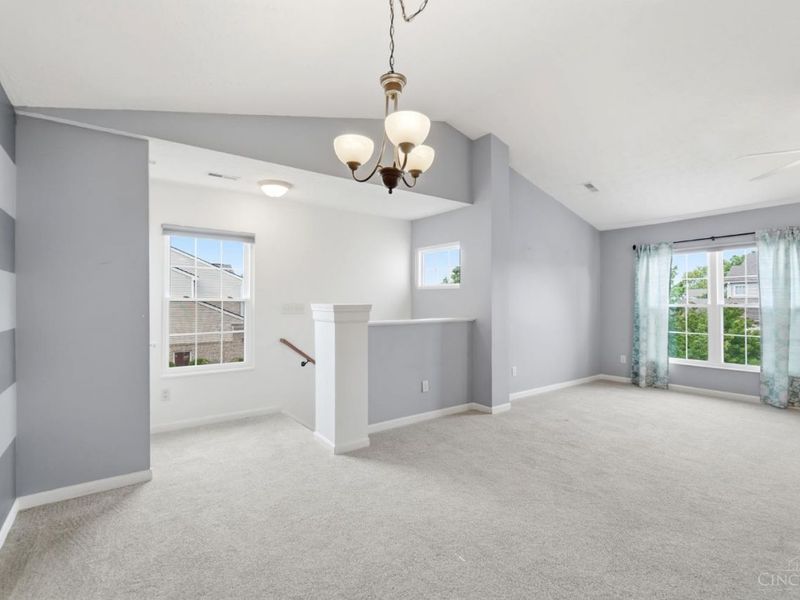 844 Heritage Green Drive, Monroe, OH 45050 Photo 10